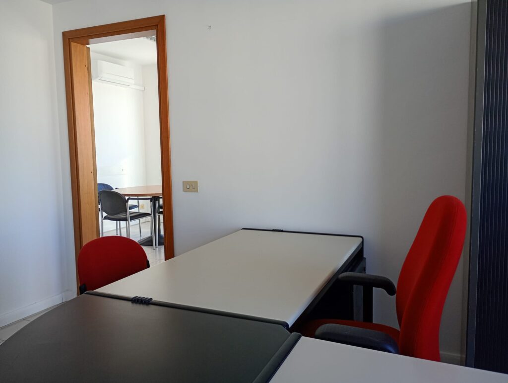 Ex Scam, centro uffici La Spezia. Uffici in affitto a La Spezia.