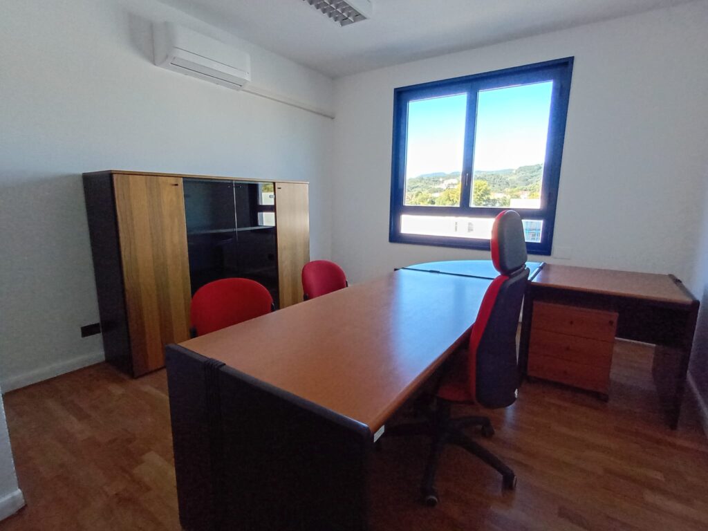 Ex Scam, centro uffici La Spezia. Uffici in affitto a La Spezia.
